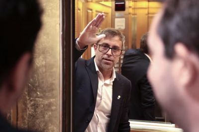 El Gobierno explic por qu el dlar se mantendra cerca del piso de la banda cambiaria