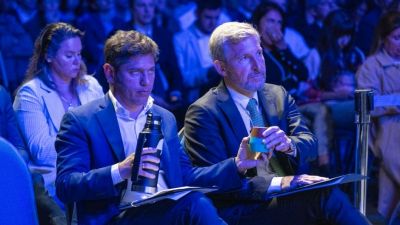 Frigerio y Kicillof rompen la grieta y debaten modelos de desarrollo sin insultarse