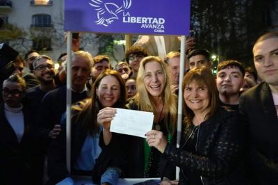 Bullrich cambi, otra vez, de partido: salida del PRO y afiliacin a La Libertad Avanza