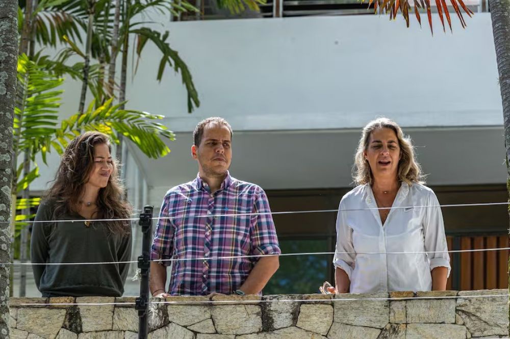 En el Gobierno afirman que Milei estaba al tanto del operativo de rescate de los asilados en Caracas