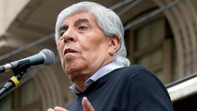 Camioneros: Hugo Moyano enfrentado con su hijo Pablo y cuestionado por las paritarias que firm