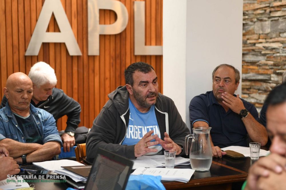 Con aval de la oposicin, el Personal Legislativo insisti en el reclamo de reapertura paritaria: La pauta vigente del 1,3% mensual resulta claramente insuficiente