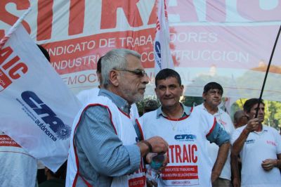 Ms horas, menos salario: el pluriempleo se impone en la construccin y el Sitraic alerta por el colapso del tiempo de vida