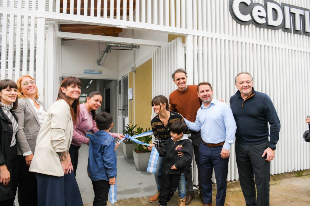 Pablo Descalzo y Gabriel Katopodis inauguraron el Centro de Desarrollo Infantil Eva Pern