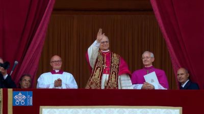 El Cardenal Robert Prevost es elegido Papa y adopta el nombre de Len XIV