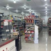 Ante la cada en las ventas, los supermercados chinos quieren abrir un centro mayorista para poder bajar precios