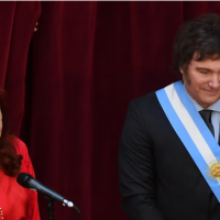 El Gobierno prioriza la disputa con el PRO de Macri y relega la batalla con el peronismo de Cristina Kirchner