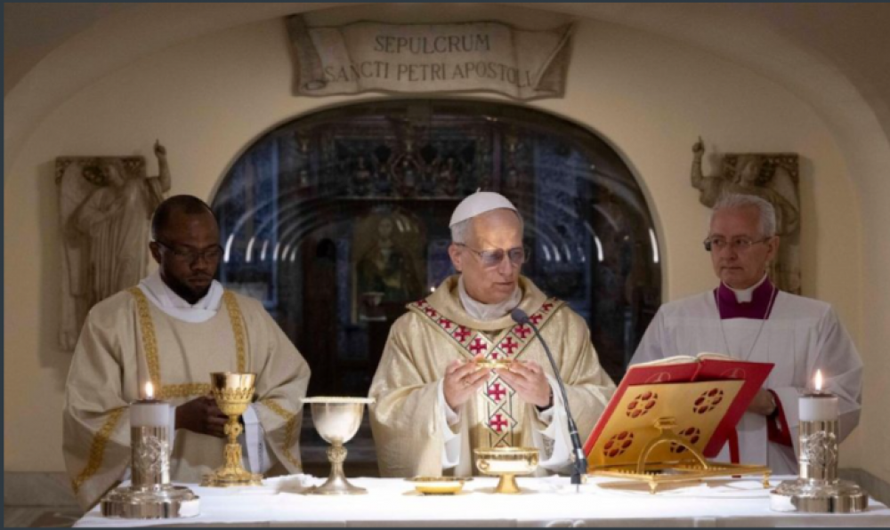 El Papa Len XIV: Misa en las Grutas Vaticanas y oracin ante las tumbas de los Papas