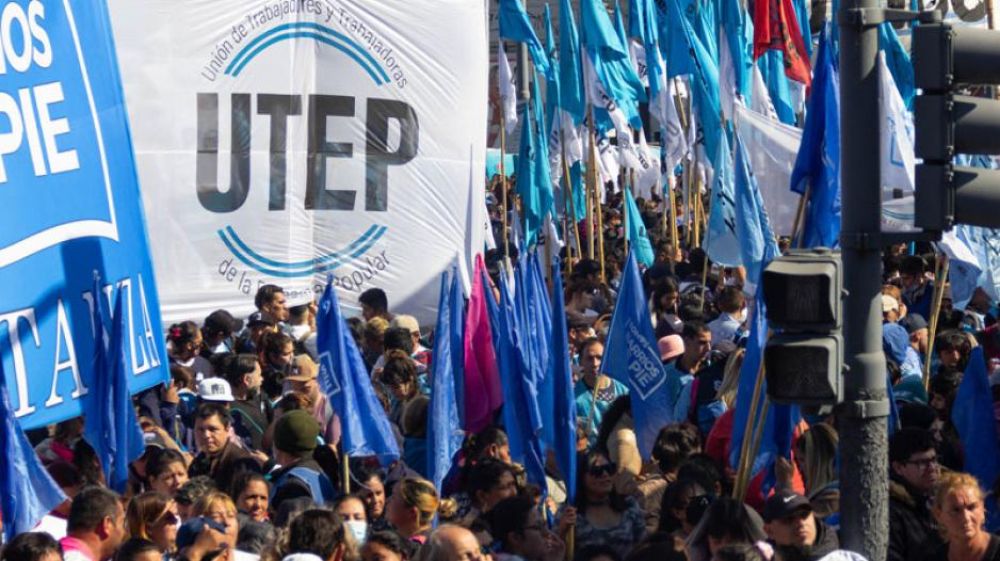 Ms de 5 mil personas coparon la Secretara de Trabajo contra el ajuste y el recorte social