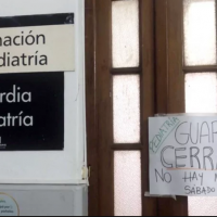 Alertan que los bajos salarios y las malas condiciones laborales desgranan al sector pblico de la salud