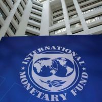 El Gobierno tiene solo un mes para conseguir USD4.000 M y cumplirle al FMI