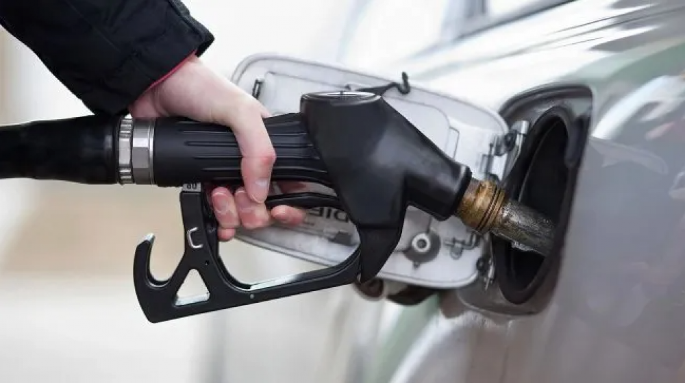 La nafta y el gasoil aumentaron hasta 0,4%: YPF traslad a los surtidores la suba de los biocombustibles