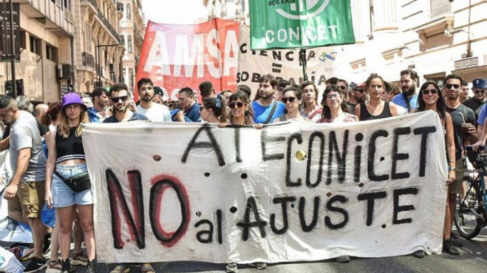 Conicet: 1.291 trabajadores menos y una cada salarial del 34% bajo el gobierno de Milei