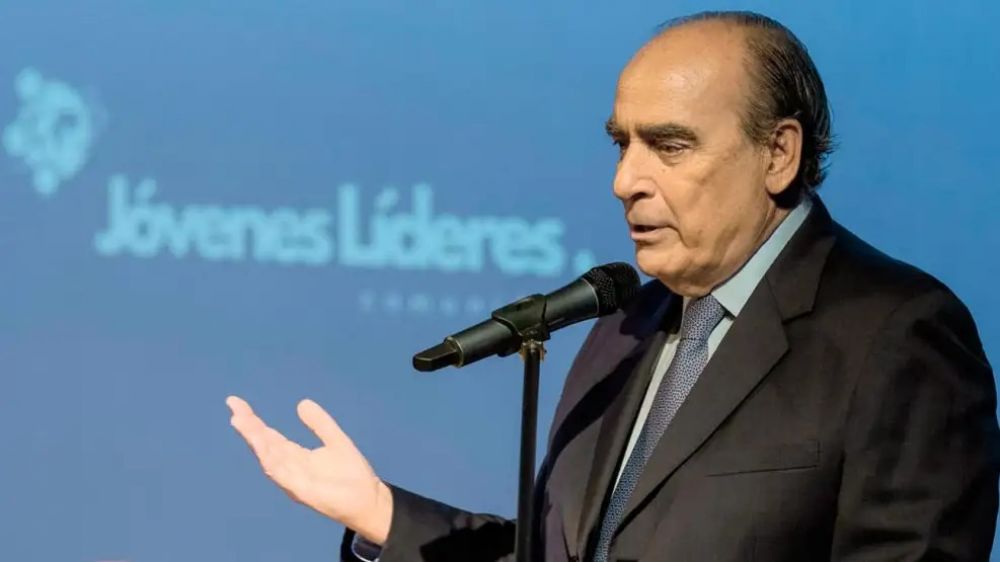 Los movimientos de Guillermo Francos generan desconcierto en Casa Rosada