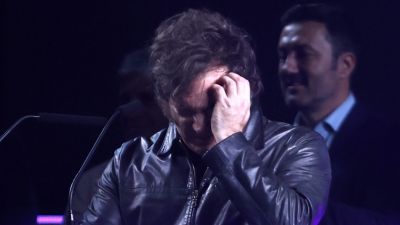 Milei no viaj al Vaticano para que no explote la interna de Karina y Santiago este domingo