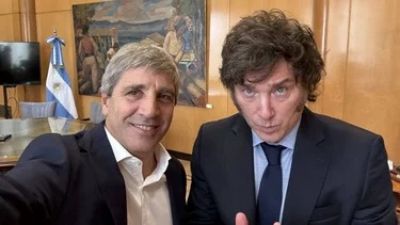 Supervit de abril: el Gobierno festeja el ajuste en programas sociales y tarifazos