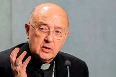 Cardenal del Per exclama con Len XIV: Esta es la hora del amor!