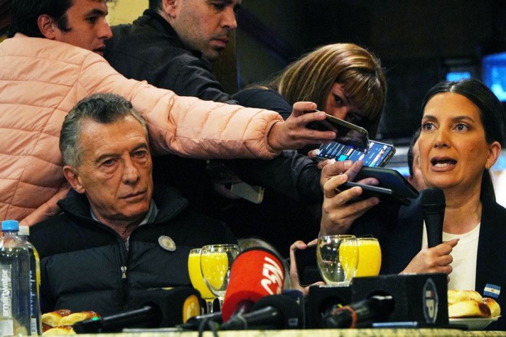 Macri arm las valijas y dej atrs el desbande del PRO
