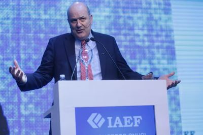 Sturzenegger anticip que no va a renovar las facultades delegadas y dijo que Tierra del Fuego podra tener ingresos de un pas europeo