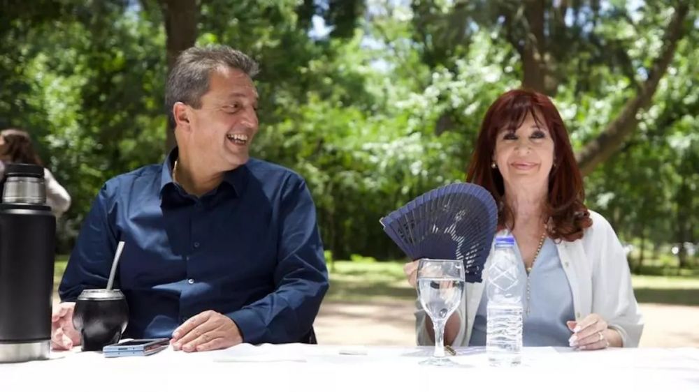 Cristina Kirchner y Massa se preparan para competir en la eleccin bonaerense y buscan nacionalizar la campaa
