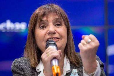 Bullrich abri el paraguas de la represin: Hay grupos anarquistas de extrema violencia