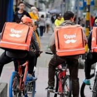 Se dispara el trabajo en apps de reparto: las cifras detrás de la necesidad de ingresos, aunque con menos derechos