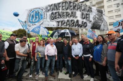 La CGT irá a la Justicia para intentar frenar el decreto de Milei que limita el derecho a huelga