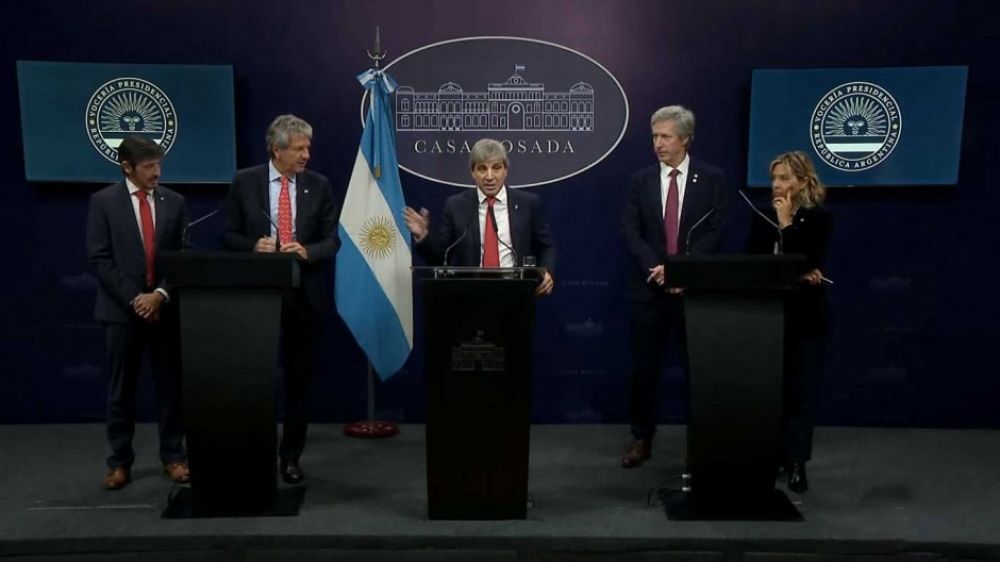Los empresarios creen que las medidas pueden favorecer la importacin de insumos con dlares no declarados