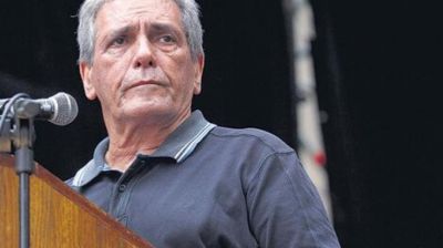 Acuña sigue los pasos de Daer y deja la CGT: se abre la disputa por la nueva conducción