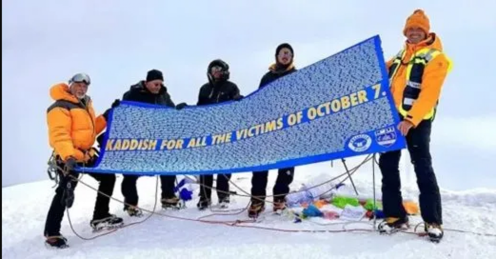 El emotivo Kadish en la cima del Everest