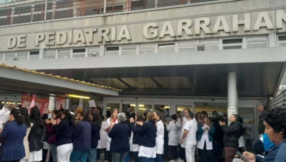 Garrahan: anunciaron un paro total de 24 horas y no descartan extenderlo por tiempo indeterminado