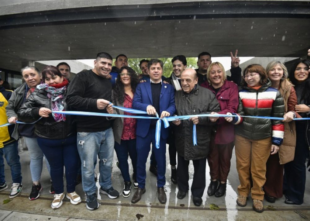 Kicillof inaugur el Club Social y Deportivo Estrella del Norte en Berazategui