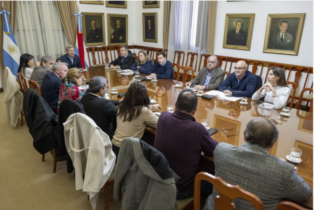 Frigerio encabez una nueva reunin de gabinete centrada en la eficiencia y la transparencia de la gestin
