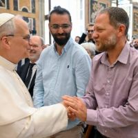 El Papa: Demasiada violencia en el mundo, el nosotros sea a nivel institucional