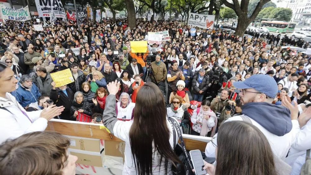 Los trabajadores del Garrahan denuncian que el Gobierno no hizo una oferta de mejora salarial: Encima de pagarte muy poco, tratan de ensuciarte