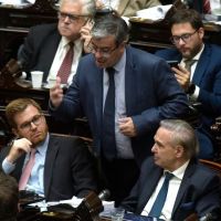El Gobierno ratificó que vetará los aumentos jubilatorios que impulsan el kirchnerismo, Pichetto y la Izquierda