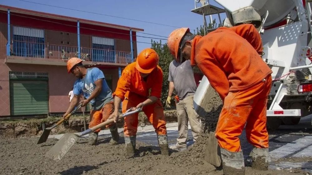 Industrias: La Uocra reactiv su paritaria en plena crisis de la obra pblica