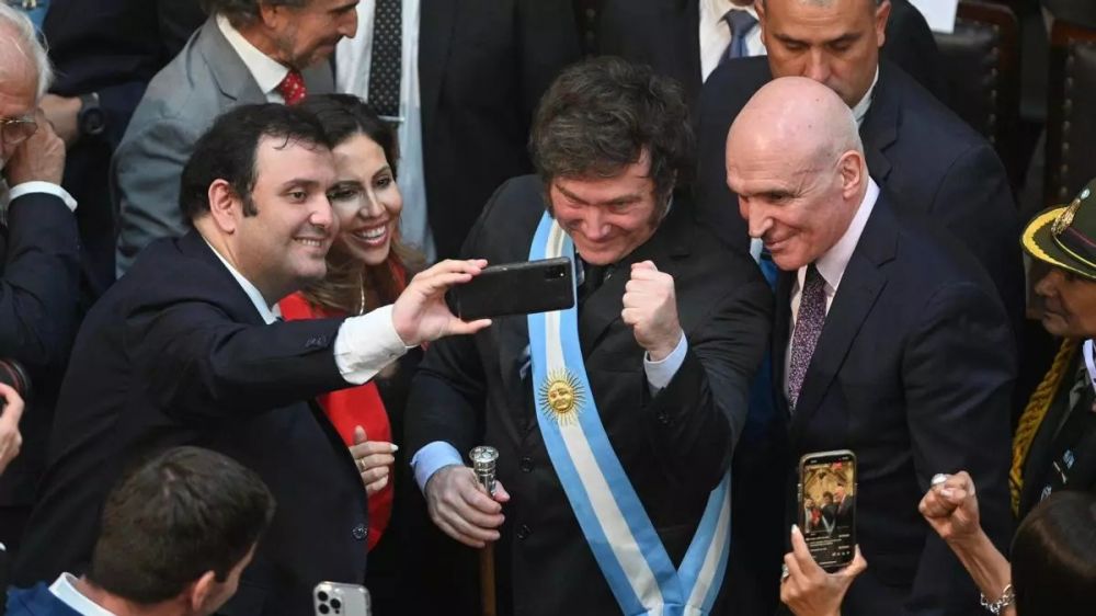 La misteriosa sociedad entre Milei y Espert, atravesada por un srdido relato sobre una valija llena de dlares