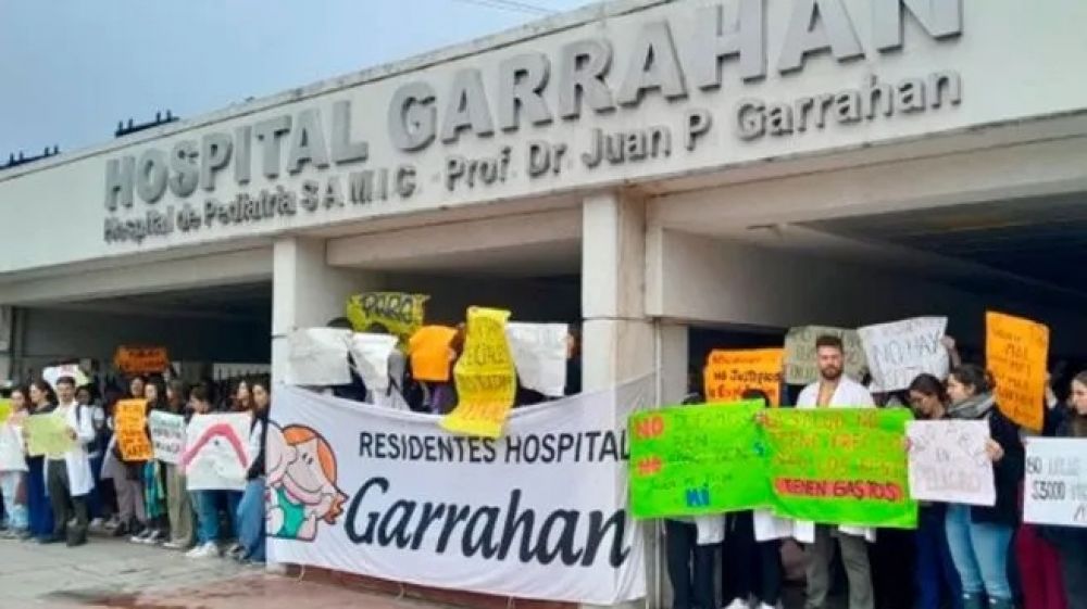 Conflicto en el Hospital Garrahan: gremios rechazan aumento del Gobierno y convocan a asamblea para el martes