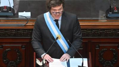 El Gobierno ratifica un eventual veto al bono y la moratoria para los jubilados: No hay magia, no estn los recursos