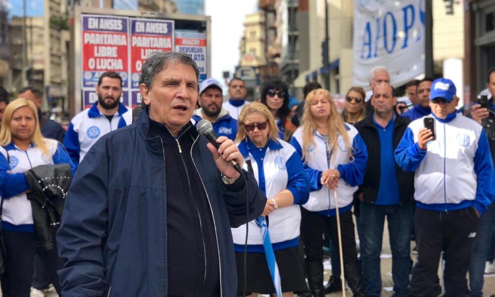 Fabr calific de operacin la versin que indicaba que iba a dejar la conduccin de APOPS: No me voy a ir en el peor momento de ANSES