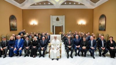 El Papa: La esperanza sostiene en las dificultades y abre al futuro