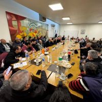Sin la presencia orgánica de la CGT, gremios de diferentes actividades y organizaciones sociales motorizan un armado multisectorial y planifican una movilización contra las políticas de Milei