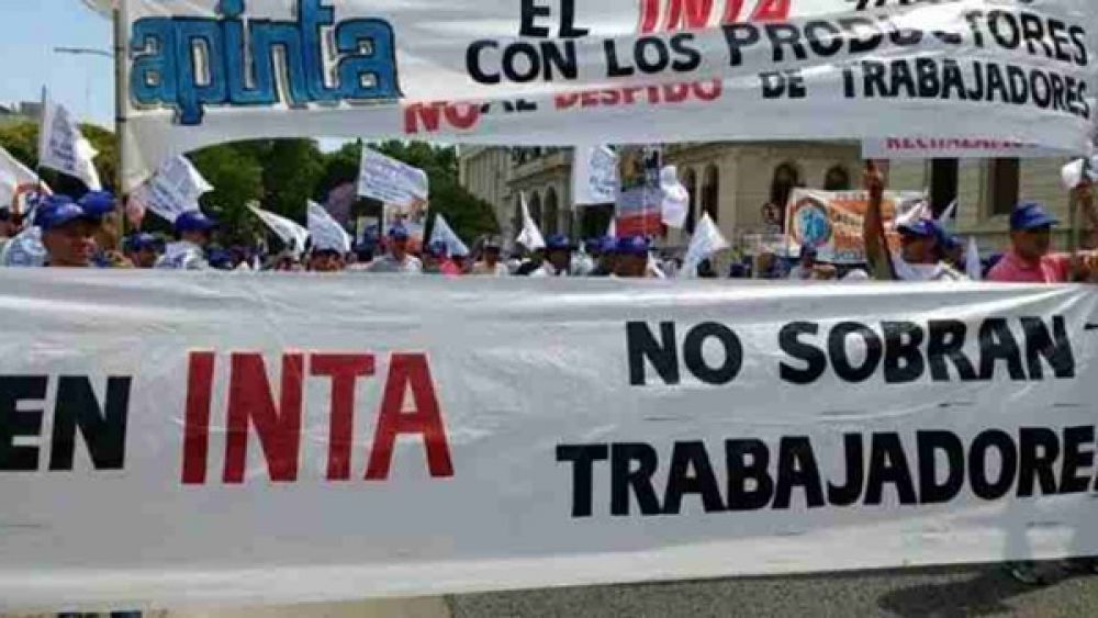 Temen por 800 despidos inminentes en el INTA y el vaciamiento del organismo