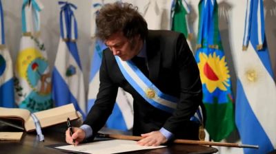 El Gobierno revivió el Consejo de Mayo, reprochó la falta de avances y eligió a sus miembros a dedo