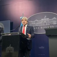 Con menos controles y un “blindaje” fiscal, el Gobierno apuesta a hacer circular los dólares y reactivar la economía