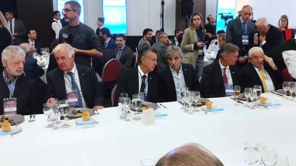 El crculo rojo evit hablar de la condena a Cristina Kirchner, pero mostr temor por un conflicto social permanente