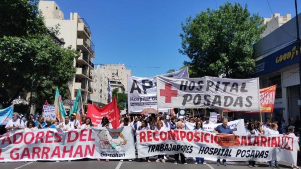 Despidos en el Posadas y sanciones en el Garrahan: crece el conflicto con trabajadores de la salud