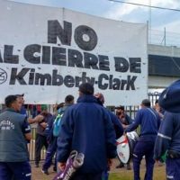 La multinacional Kimberly-Clark cerr su planta en Pilar y despidi a 220 trabajadores