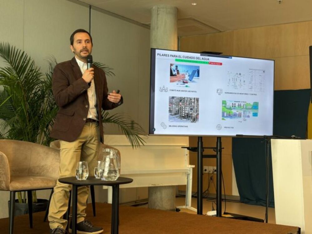 Coca-Cola Femsa present su plan de recuperacin y reutilizacin del agua